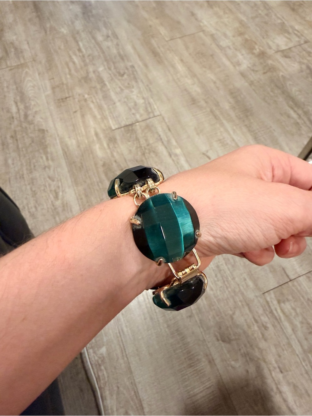 Kendra Scott - Green Faceted Bracelet - Gold Accents - Picture 4 of 4
